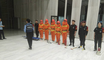  做好保安隊伍建設，提高保安隊伍素質和服務水平 